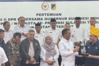 Gubernur Sulteng Dr. Anwar Hafid saat menerima kunjungan Rombongan Anggota DPR RI Komisi II di Kantor Gubernur , Rabu (7/4)