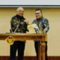 Bupati Banggai, Ir. H. Amirudin, MM., AIFO, dari Kepala BPK Perwakilan Provinsi Sulawesi Tengah, I Putu Wisudhantara, SE., MM., ERMAP., CSFA., GRCA., GRCP, pada Selasa (27/5/2025) di Kantor BPK RI Perwakilan Provinsi Sulawesi Tengah, Kota Palu
