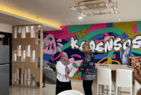 Wakil Bupati Tojo Una-Una,Hj.Surya, S.Sos,M.Si saat menyerahkan usulan Program Sekolah Rakyat kepada Wakil Menteri Sosial Agus Jabo Priyono di Jakarta, Minggu (04/05/2025)