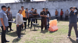 Ketua DPRD Tojo Una-una, Gusnar A. Suleman, Kapolres dan Kajari saat menghadiri lomba menembak pada HUT Bhayangkara 79 di lapangan tembak Mako Polres setempat , Selasa (10/6)