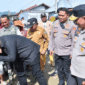 Wakil Ketua MPR RI, Abcabdra Muhammad Akbar Supratman,didampingi Kapolda Sulawesi Tengah, Irjen Pol.Dr.Agus Nugroho, menyalurkan bantuan senilai Rp150 juta kepada warga Desa Wombo dan Desa Wombo Kalonggo, Kecamatan Tanantovea, Kabupaten Donggala, Selasa (3/6).