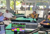 Bupati Tojo Una-Una Ilham Lawidu bersama unsur pimpinan DPRD Gusnar A..Suleman, Rizal C.Panjili dan Jafar M.Amin dalam Dialog “Satu Hati Dua Budaya”di Pro4 Gorontalo, Selasa 15 Juli 2025