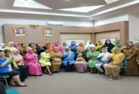 Pengukuhan GOW di ruang kerja Bupati Tojo Una-Una, Senin (28/7/2025).