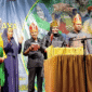 Wakil Bupati Tojo Una-una, Hj.Surya, S.Sos.M.Si.,didampingi Camat Ampana Kota, Mohamad Awali pada Sabtu malam (28 Juni 2025)