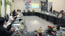 Wakil ketua DPRD Tojo Una-Una, Rizal C. Panjlili, bersama Jafar M.Amin