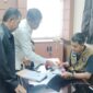 Ketum DPP PJS, Mahmud Marhaba didampingi Ketua Divisi Humas DPP PJS, M. Yasir saat menyerahkan dokumen pendaftar calon konstituen Dewan Pers kepada Ketua Komisi Penelitian, Pendataan dan Ratifikasi Dewan Pers, Yogi Hadi Ismanto, Selasa (29/07/2025) di kantor Dewan Pers.