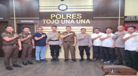  Kepala Kejari, Dr. Risky Fachrurrozi, S.H., M.H., beserta jajaran ke Polres Tojo Una-Una, Rabu (30/7/2025).