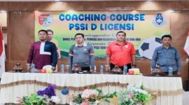 upati Tojo Una-Una, Ilham Lawidu, membuka Coaching Course PSSI Lisensi di Aula Ananda, Rabu (23/7/2025).