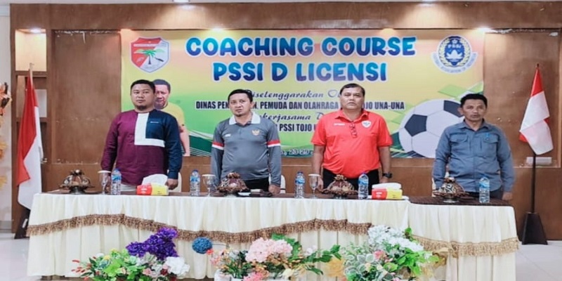 upati Tojo Una-Una, Ilham Lawidu, membuka Coaching Course PSSI Lisensi di Aula Ananda, Rabu (23/7/2025).