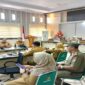 Wakil Bupati Tojo Una-Una, Hj. Surya, S.Sos., M.Si., memimpin rapat persiapan peringatan Hari Ulang Tahun ke-80 RI di ruang rapat Kantor Bupati pada Senin (28/7/2025).
