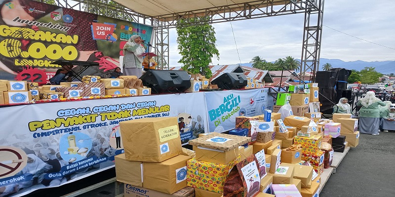 Ketua TP-PKK Tojo Una-una Ibu Hajar Lawidu,S.Kep.NS saat menyampaikan laporan kegiatan pada peluncuran Car Free Day Gerakan 6.000 Langkah Maimo Molinja, Minggu (22/6)
