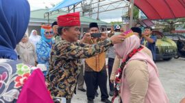 Wakil Bupati Tojo Una-Una Hj.Surya Lapasiri disambut Panitia STQH Provinsi Sulawesi Tengah, di Kabupaten Poso pada Sabtu 21 Juni 2025 Sore