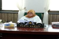 Wakil Bupati Tojo Una-Una, Hj. Surya.
