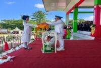 Bupati Ilham Lawidu, S.H., bertindak sebagai inspektur upacara HUT RI ke-80 di Kabupaten Tojo Una-Una. (ist)