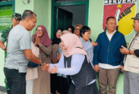 Wakil Bupati Tojo Una- Una,Hj.Surya,S.Sos, M.Si, saat menyambut Pangdam XIII/Merdeka, Sabtu (23/8/2025).