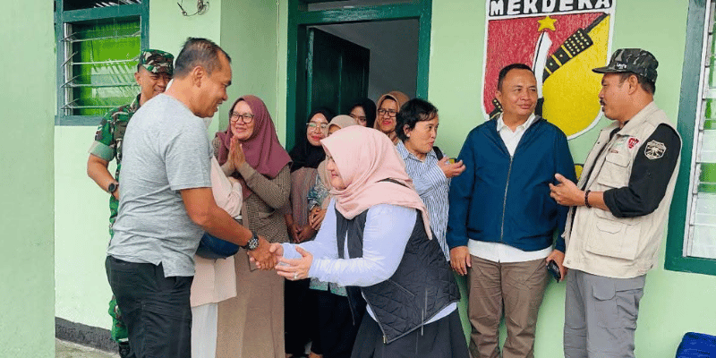 Wakil Bupati Tojo Una- Una,Hj.Surya,S.Sos, M.Si, saat menyambut Pangdam XIII/Merdeka, Sabtu (23/8/2025).