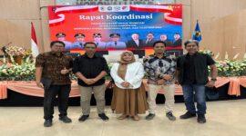 Wakil Bupati Tojo Una-Una, Hj. Surya, S.Sos., M.Si.menghadiri Rakor Pasokan Listrik di Ruang Pola Kantor Bupati Morowali Utara, Sabtu (9/8/2025).