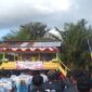 Bupati Tojo Una-Una, Ilham Lawidu, resmi membuka turnamen sepak bola dan voli di Desa Lebiti, Kecamatan Togean, Senin, Agustus 2025.
