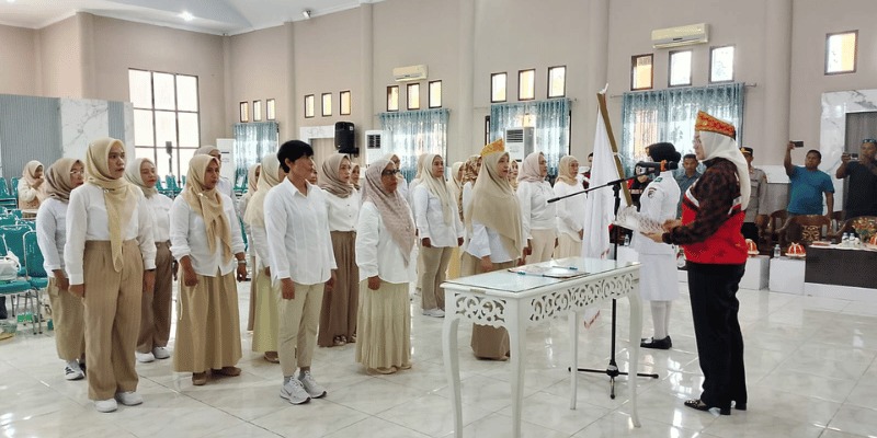 Pelantikan pemgurus ASIAFI berlangsung di Gedung Auditorium Kantor Bupati Touna,Sabtu (6/9/2025).