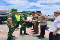  Panglima Kodam XXIII/Palaka Wira, Mayjen TNI Jonathan Binsar Parluhutan Sianipar, melakukan kunjungan kerja perdananya di Kabupaten Tojo Una-Una pada Rabu (24/9).