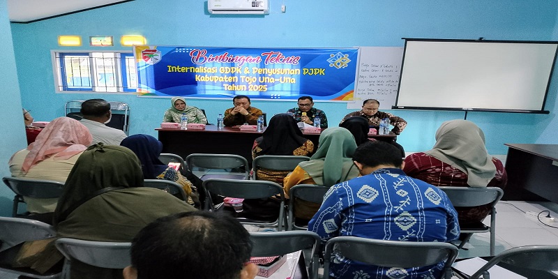 Pemerintah Kabupaten Tojo Una-Una(Touna) menggelar Bimbingan Teknis (Bimtek) untuk menyusun strategi pembangunan kependudukan yang berkelanjutan, Kamis (30/10/2025).
 