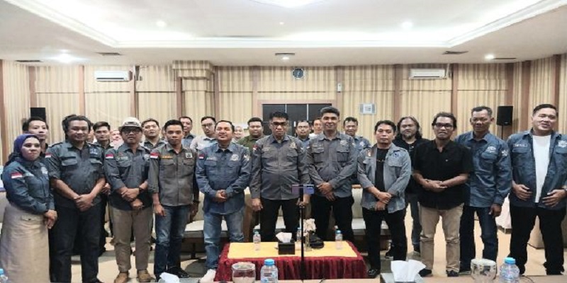  Dewan Pimpinan Daerah (DPD) Pro Jurnalis Media Siber (PJS) Sumatera Selatan menggelar Rapat Kerja Daerah (Rakerda) di Hotel Swarna Dwipa, Palembang, Minggu, (30/11/2025).