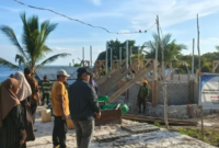 Sekretaris Daerah (Sekda) Banggai Kepulauan, Muh. Aris Susanto, selaku Ketua Tim Satgas Makan Bergizi Gratis (MBG), melakukan peninjauan langsung ke wilayah 3T di Desa Okumel dan Desa Tangkop, Kecamatan Liang, Jumat (30/01/2026).