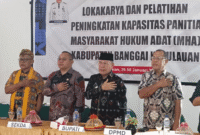 Bupati Banggai Kepulauan membuka Lokakarya Adat di Hotel Faawas Salakan, pada hari Kamis (29/01/2026).