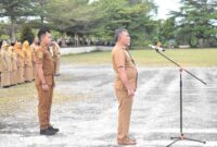 Pelaksana Harian (Plh) Sekretaris Daerah Kabupaten Banggai Kepulauan, Rahman Hasan, S.T., M.Si., saat memimpin apel gabungan ASN, Senin (9/2/2026).