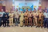 Asisten II Setda, Halima Umar Hamid, S.Sos., mewakili Bupati membuka Rapat Evaluasi Kinerja Tahun 2025.
