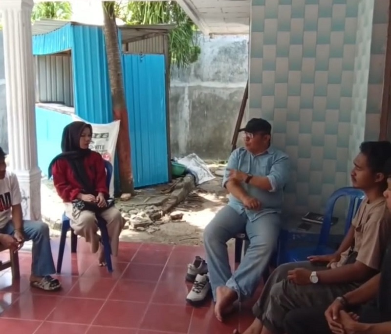 Sekda Banggai Kepulauan, Muhamad Aris Susanto, S.E., M.E., meluangkan waktu khusus menyambangi Sekretariat Keluarga Pelajar Mahasiswa Indonesia (KPMI) Bankep di Gorontalo.