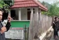 Koordinator aksi Masyarakat Tojo dan Tojo Barat, Saprin Longku saat melakukan orasi di Desa Betaua pada Rabu, (18/2/2026).
