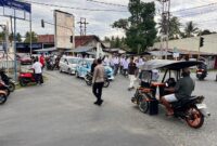 Ratusan alumni SMA Negeri I (SMANSA) Ampana Kota turun ke jalan. Mereka menggelar Pawai Akbar SMANSA, Senin (23/3/2026).