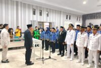 Bupati Ilham Lawidu secara resmi melantik puluhan pejabat struktural dan pengawas, Senin (9/3/2026).