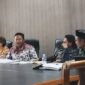 Anggota Komisi III DPRD Banggai Kepulauan (Bangkep), Hur Carlos Pouwano, S.Th., memberikan apresiasi kepada Pemerintah Daerah atas langkah pembagian tiga zona pengelolaan rumput laut.