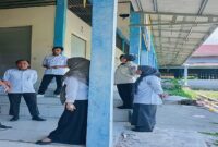 Dinas Perdagangan, Perindustrian, Koperasi, Usaha Kecil dan Menengah (Disperindagkop UKM) Kabupaten Tojo Una-Una melakukan monitoring dan evaluasi pemanfaatan los di Pasar Rakyat Sansarino, Rabu (1/4/2026).