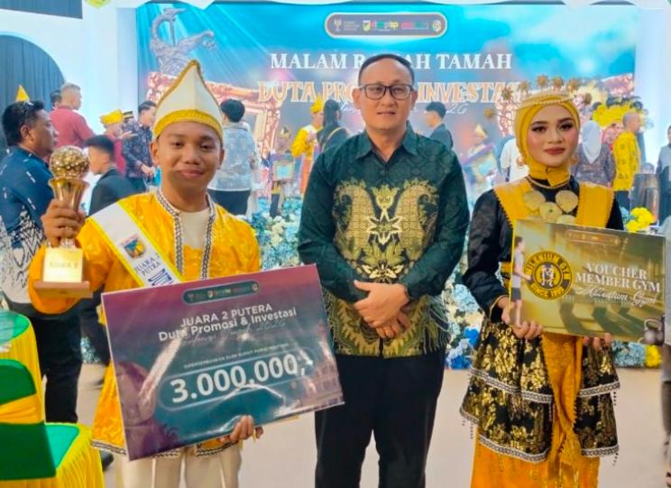 Perwakilan Kabupaten Banggai Kepulauan meraih prestasi pada ajang Aduka Promosi Investasi Sulawesi Tengah 2026. Duta Promosi Investasi Putra Bangkep berhasil merebut Juara 2 dan masuk Top 2 Finalis tingkat Provinsi Sulteng, Jumat (10/4/2026).
