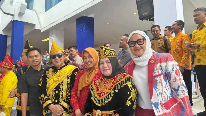 Bupati Tojo Una-Una Ilham Lawidu dan Wakil Bupati Surya Lapasiri menghadiri HUT ke-62 Sulawesi Tengah, keduanya datang ke Kantor Gubernur Sulteng, Palu, Senin (13/4/2026).