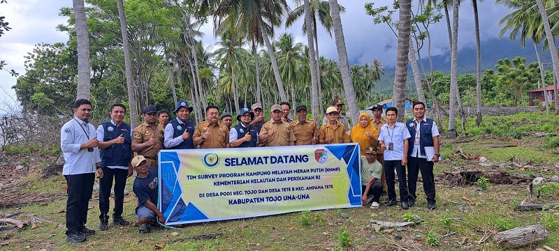 Tim pusat KKP  turun langsung ke Tojo Una-Una untuk melakukan survei dan verifikasi rencana pembangunan Kampung Nelayan Merah Putih (KNMP), Senin (20/4/2026).