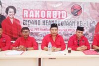 Ketua DPC PDIP Banggai Kepulauan, Meiyer Damima, SE mengingatkan Pemerintah Daerah untuk mengantisipasi potensi kenaikan harga bahan pokok dan bahan bakar minyak (BBM), Jumat (24/4/2026).