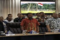Sekretaris Daerah (Sekda) Bangkep, Muh. Aris Susanto, S.E., M.E., saat mewakili Bupati dalam kunjungan kerja spesifik Komisi II DPR RI, di Lantai 3 Kantor Gubernur Sulawesi Tengah, Jumat (24/4/2026).