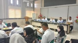 Wakil Bupati Tojo Una-Una, Hj. Surya Lapasiri saat membuka  Rapat TEPRA di ruang Kantor Bupati setempat, Rabu (29/4/2026).