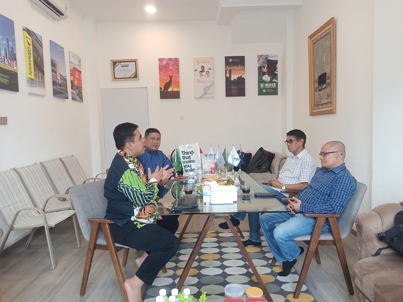  Pengurus DPP PJS diterima Ketua Dewan Kehormatan DPP PJS, Farid Aljawi di kantor Tursina Tour, Selasa (05/05/2026) di Jakarta.