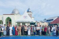 Kepala Lapas Kelas IIB Ampana, Febriyansyah, bersama jajaran petugas dan warga binaan berfoto bersama usai pelaksanaan Salat Iduladha 1447 Hijriah/2026 Masehi di Lapas Kelas IIB Ampana, Rabu (27/5/2026).
