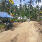 Warga Dusun 1 Lere, Desa Mantangisi, Kecamatan Ampana Tete, saat menggelar syukuran atas rampungnya pembangunan jalan usaha tani dan normalisasi sungai di dusun satu dan dua, Senin (4/5/2026).
