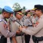 Kapolres Yanna Djayawidya memimpin sertijab 11 PJU dan Kapolsek di halaman Polres Tojo Una-Una, Jumat (15/5/2026).