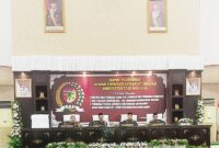 Wakil Bupati Tojo Una-Una Hj. Surya Lapasiri menghadiri rapat paripurna DPRD Tojo Una-Una terkait penutupan masa persidangan II dan pembukaan masa persidangan III tahun 2026, Rabu (20/5/2026).