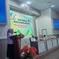 
Wakil Bupati Tojo Una-Una Surya membuka Rapat Kerja Pendidikan Tahun 2026 yang diikuti para kepala sekolah dan ratusan guru se-Kecamatan Ratolindo, Rabu (10/6/2026). (Foto: Budi Dako)