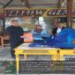 Korban pohon tumbang di Kelurahan Malotong, Ina Kalila, menerima bantuan dari Pemerintah Kabupaten Tojo Una-Una yang diserahkan oleh Kepala BPBD Sigit Labolong, didampingi Lurah Malotong Mustakim Ramung, Rabu (24/6/2026), di Posko Bantuan BPBD. 