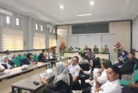 Sekretaris Daerah, Alfian Matajeng, didampingi Wakapolres Tojo Una-Una Kompol Junus Djoni Achpah dan Pabung Kodim 1307/Poso di Ampana Mayor Kingking memimpin rapat koordinasi persiapan HUT ke-81 RI di ruang rapat Kantor Bupati Tojo Una-Una, Rabu (24/6/2026).